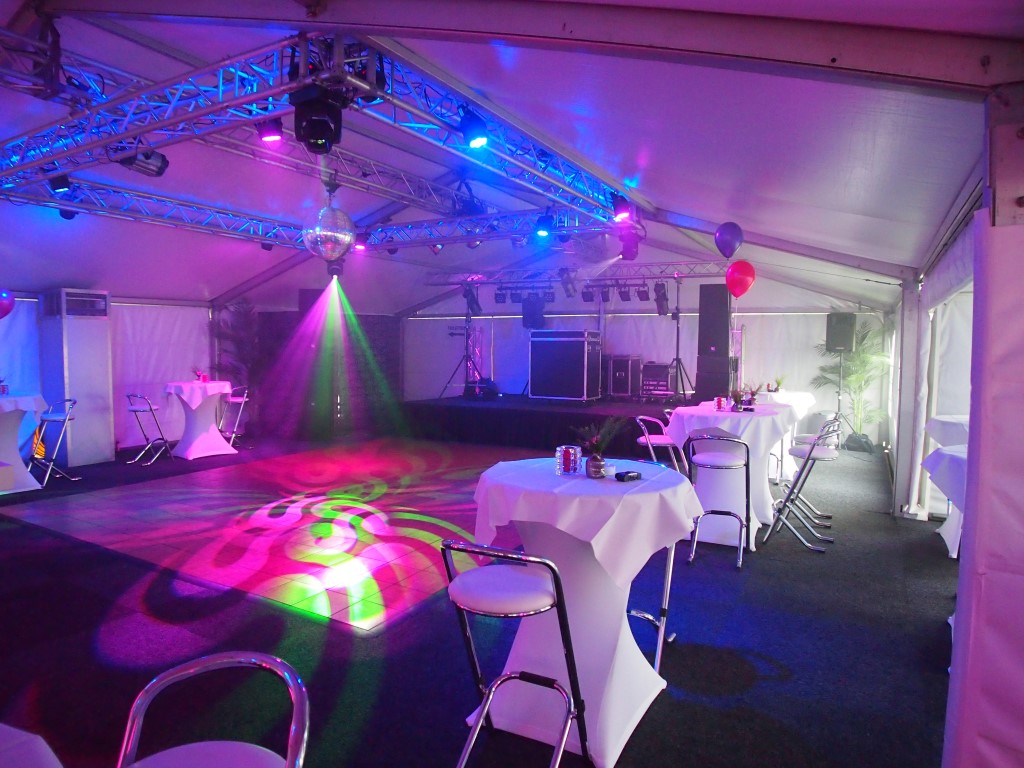 Partyverhuur Partyservice, Aankleding, Led hangtafels, Led Bar, Tap, Huwelijk, Bruiloft, Opening, statafel - Partyverhuur GoossensPartyverhuur