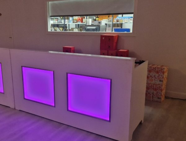 Bar ombouw wit met ledverlichting incl. spoelbaktafel